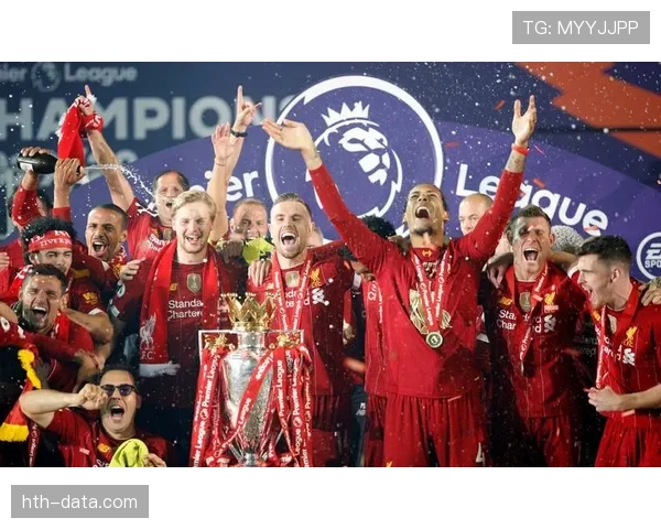 塔瓦雷斯战术革新显成效，球队状态回升强势领跑赛季