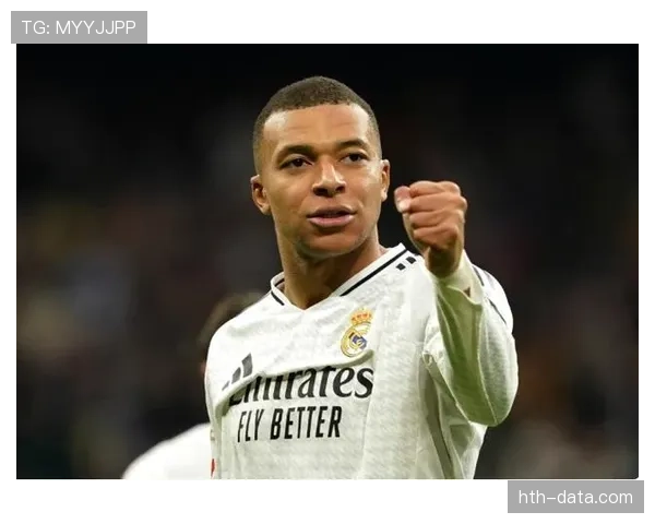 姆巴佩年轻巨星本赛季表现稳健,持续提升进攻影响力 姆巴佩年轻巨星本赛季表现稳健,持续提升进攻影响力