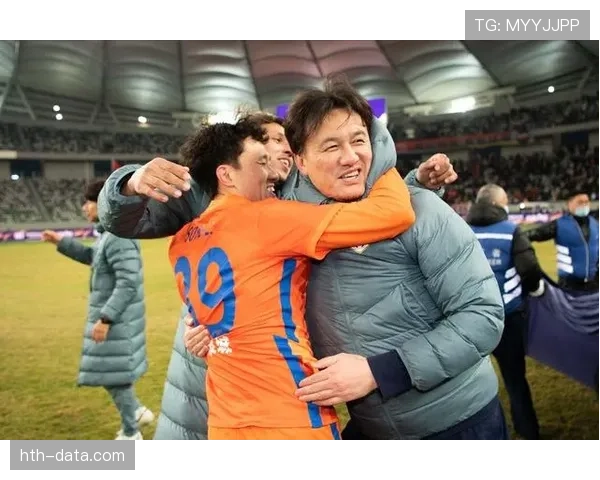 尤文图斯依赖老将战略难以为继,战术危机加剧争冠形势承压 尤文图斯依赖老将战略难以为继,战术危机加剧争冠形势承压