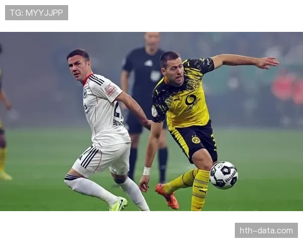 多特蒙德中场失控，节奏混乱问题显现，稳定性面临考验