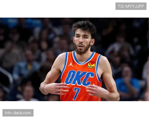 切特·霍姆格伦挡拆拉开内线空间提升球队效率明显